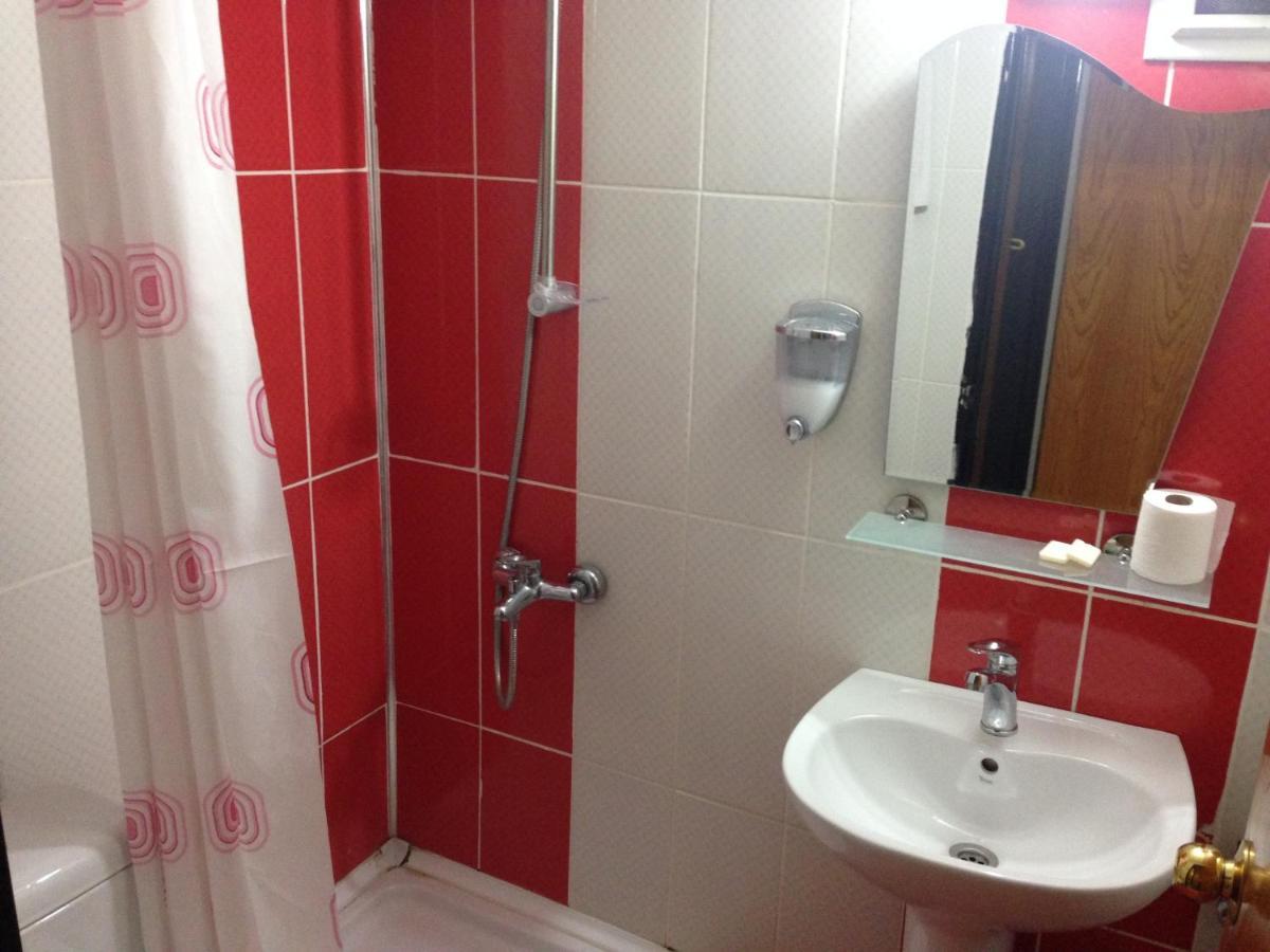 Hotel Oz Villa Истанбул Стая снимка